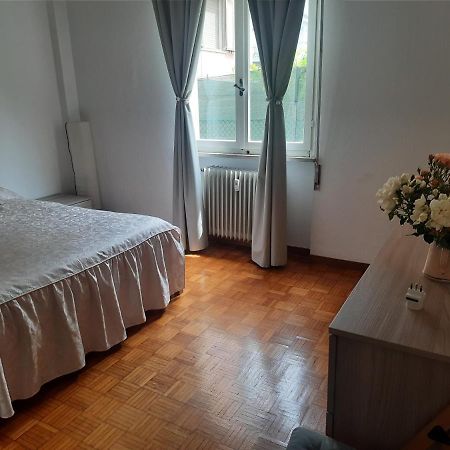 Vesna Apartment Desenzano del Garda Luaran gambar