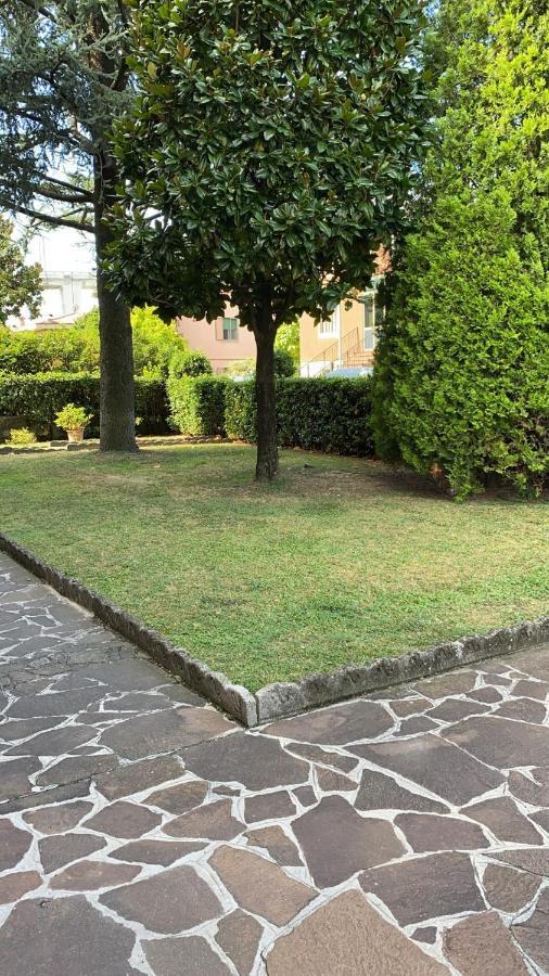 Vesna Apartment Desenzano del Garda Luaran gambar