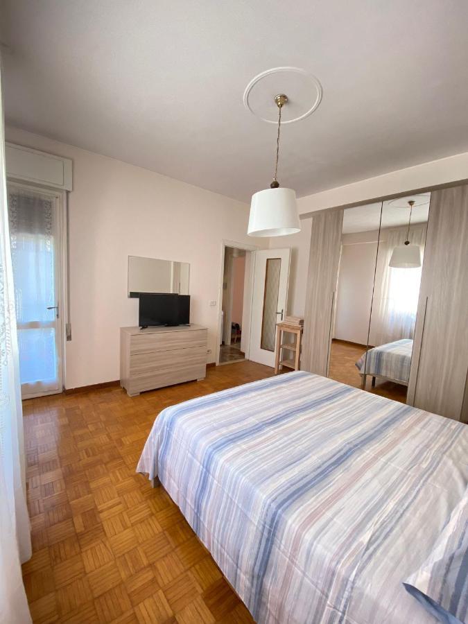 Vesna Apartment Desenzano del Garda Luaran gambar